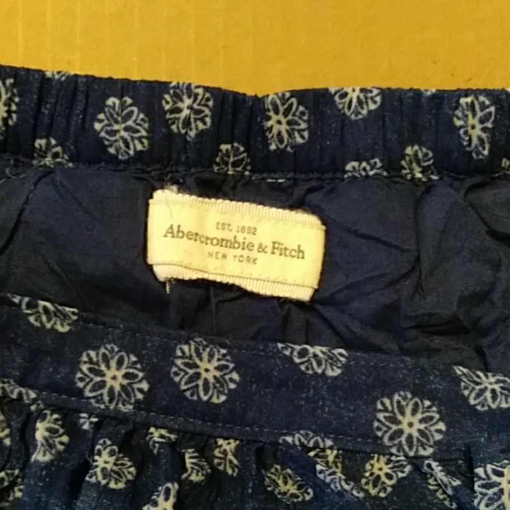 Abercrombie & Fitch skirt - Picture 2 of 2